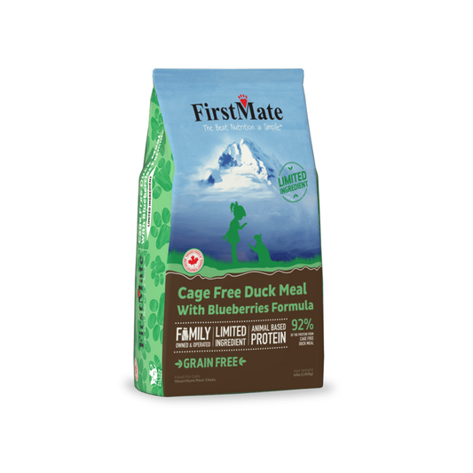 FIRSTMATE | Chat, canard et bleuets