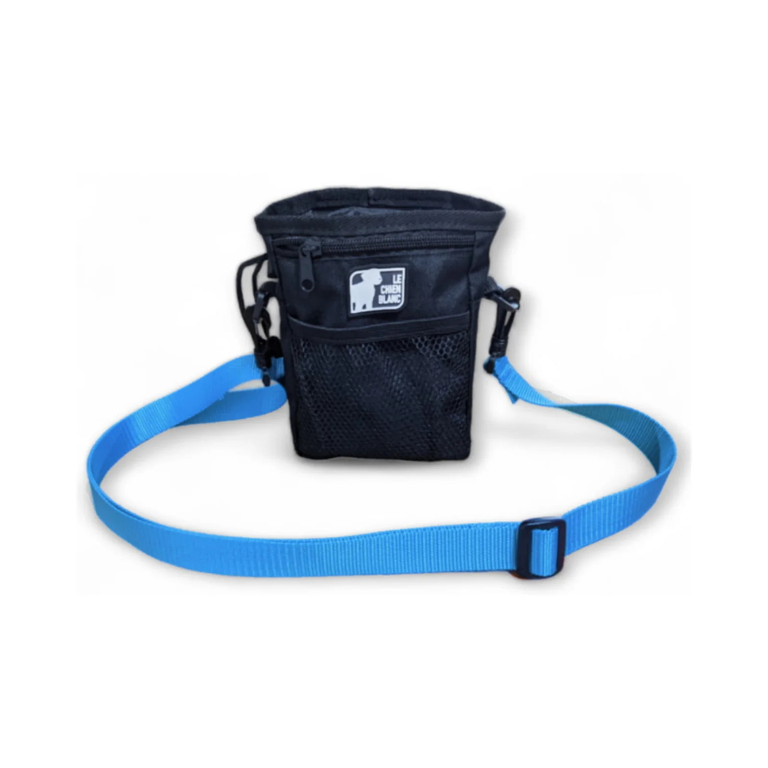 LE CHIEN BLANC | Pochette à gâteries Volt 2.0 bleu Solution Nutrition Animale Saguenay