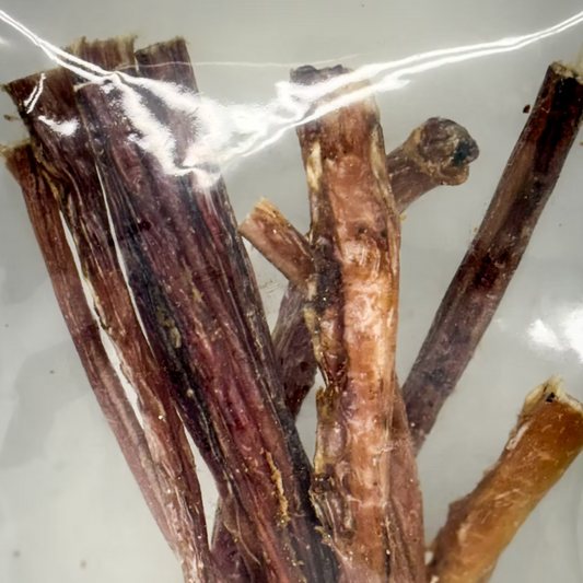 KYON | Sac de pénis de veau. Solution Nutrition Animale, votre référence en besoin nutritionnel pour chiens et chats au Québec.